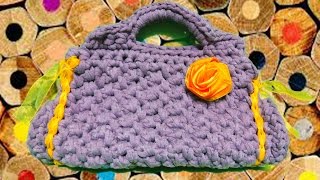 Bolso neceser de trapillo a crochet [upl. by Pierre]