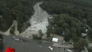 Raw Video Heavy Rains Cause Iowa Dam Break [upl. by Eatnahc]