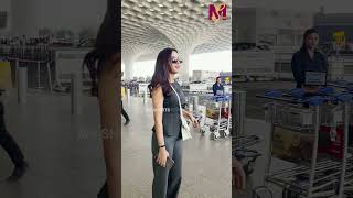 Jasmin Bhasin With Love Aly Goni Flying From Mumbai 😍 jasminbhasin alygoni viral msshorts [upl. by Norrab756]