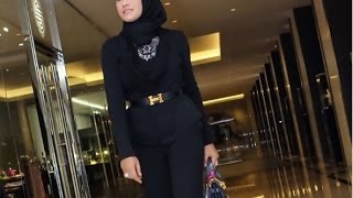 Usai Berhijab Shinta Bachir Pamer Belahan Dada [upl. by Nevarc162]