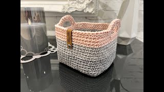 🇺🇸 HOW TO CROCHET SQUARE BASKET  BEGINNER [upl. by Gibbeon397]