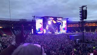 Pink  What’s Up 4 non blondes cover live at Hampden Park Glasgow 29624 [upl. by Aileno]