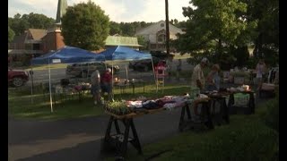 Worlds Longest Yard Sale Spans 700 Miles [upl. by Eseer]