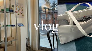 vlog 카페 투어하는 직장인  오블롱백 언박싱  서촌부터 신용산까지 카페 다 두루와  토마토계란볶음 만들어 먹기  1인 훠궈집 [upl. by Baiss]