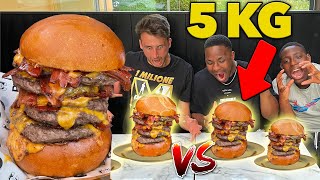 Neri VS Bianchi  5KG di HAMBURGER CHALLENGE 🍔 [upl. by Lorou]