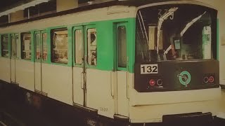 PARIS Métro ligne 3 MF 67 à Gallieni [upl. by Aecila486]