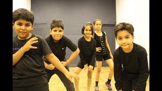 Chalti hai kya 9 se 12 kids dance  judwaa 2  G M Dance Centre  Deepak Tulsyan Choreography [upl. by Annnora984]