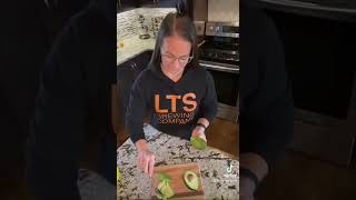 How to store your Avocado 🥑 foodhacks [upl. by Llertniuq]