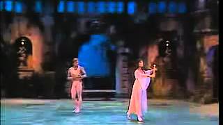 La Sonnambula  Mikhail Baryshnikov amp Alessandra Ferri [upl. by Aitra668]