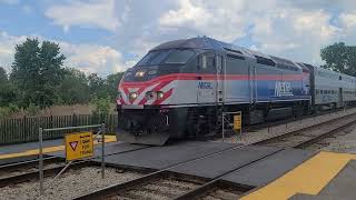 Jolietbound Rock Island Metra arriving in New Lenox [upl. by Templeton]