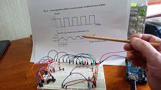 173  Multivibrateur Astable avec le Circuit Intégré LM555 [upl. by Hanan]