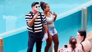 Tom the mime seaworld seaworldmime seaworldorlando trending funny [upl. by Euseibbob]