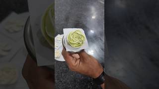 how to make buttercream flower 🌸 tutorial buttercreamflowers shorts youtubeshorts viralvideo [upl. by Nawrocki562]