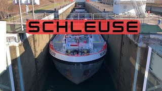 Wie funktioniert eine Schleuse und ein Wasserkraftwerk in der Schweiz [upl. by Eylrac]