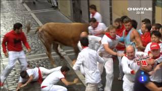 Miuras en San Fermin 2014 [upl. by Eeimaj]