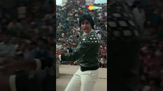 Pyar Mein Dil Pe  Mahaan 1983  Amitabh Bachchan Zeenat Aman  dancesong [upl. by Wynn304]