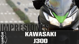 Kawasaki J300  español  videoprueba  2014 [upl. by Fair932]