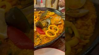 Where to Eat Paella Valenciana Spanish Paella Rice with Chorizo Chicken and Seafood at Wobbly Pan [upl. by Vareck122]