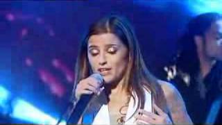 Nelly Furtado Promiscuous Girl Live On Rove 09 08 06 [upl. by Mathia897]