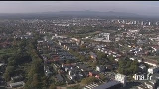 Allemagne Fribourg en Brisgau  écoquartier Vauban les espaces verts [upl. by Aniar]