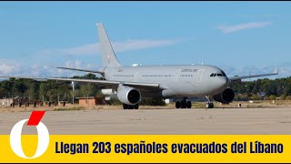 Aterriza en la Base Aérea de Torrejón el primer avión procedente de Beirut con 203 españoles [upl. by Assenev]