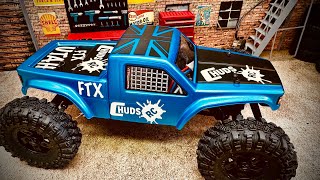 FTX UTAH 118 BRUSHLESS COMPETITION LCG RTR CRAWLER stock run on the Chuds RC micro course [upl. by Bazar980]