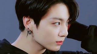 Jungkook Klip amp Yatıya Gif [upl. by Yer]