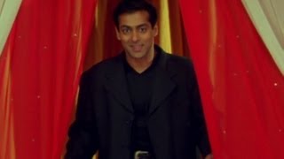 Salmans unique style of greeting  Hum Dil De Chuke Sanam [upl. by Ivar35]