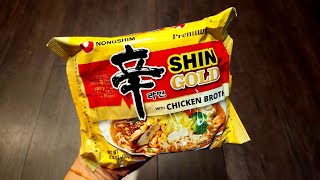 Nongshim Premium Shin GOLD with Chicken Broth [upl. by Yessydo]