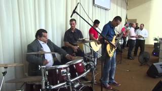 Clayton Queiroz tocando na Igreja Quadrangular de Morro da Fumaça [upl. by Domash]