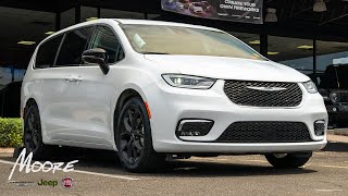 2024 Chrysler Pacifica REVIEW chrysler pacifica [upl. by Hillinck940]