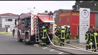 Millionenschaden bei Brand einer Bäckerei in Pfungstadt 80 Feuerwehrleute im Einsatz [upl. by Naujtna676]