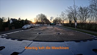 Knackig kalt die Maschinen [upl. by Adeirf]