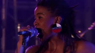 Thandiswa Mazwai  Nizalwa Ngobani Live [upl. by Kieryt]