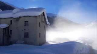 Livigno 22°C con nebbia a banchi  una normale mattina invernale  25 Gennaio 2014 [upl. by Mcclure]