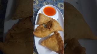 Aalu samosa crunchy sof food cooking youtube recipe street samosa [upl. by Tibbetts]