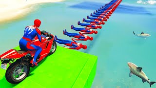 الأبطال الخارقين على دراجة نارية على ج  Superheroes on a motorcycle ride on the bridge of spiderman [upl. by Breger]