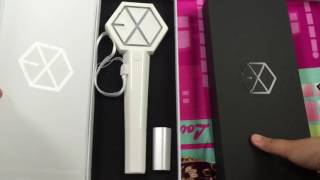 UNBOXING EXO Lightstick Ver 20 vs Ver 10 [upl. by Lois628]