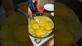 Con Cipolle e Uova il Tuo Pranzo è Pronto in Un Attimo 🥚🧅 [upl. by Asare]