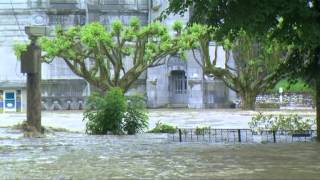 Reportage  Inondation du Sanctuaire de Lourdes  aprèsmidi du 18 juin 2013 [upl. by Riva]