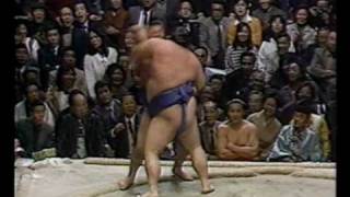 Asashio vs Chiyonofuji  Haru 1985 朝潮 対 千代の富士 [upl. by Jorge]