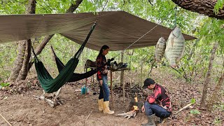 Acampamos no meio da mata CHUVA intensa assado de PEIXE churrasqueira PRIMITIVA [upl. by Miculek781]