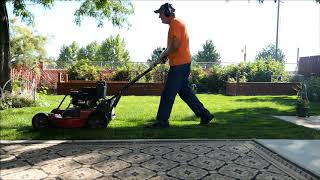 Toro Turfmaster real time mulching [upl. by Robet403]