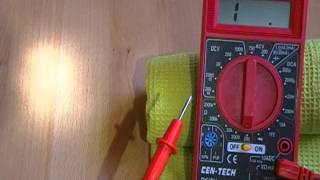 How to test battery voltage and atomizer resistance [upl. by Erialc906]