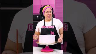 Tips para lograr un mejor alisado en tus tortas cake tipsdecocina tipsdereposteria tipspastelero [upl. by Leinadnhoj860]