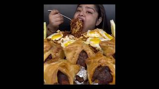 MADDY🔥EATS eating black bean noodles with sunny set up eggs 🍳 🤤viralshorts maddyeats [upl. by Dottie]