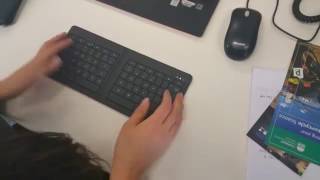 Microsoft Universal Foldable Keyboard [upl. by Jdavie]