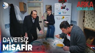 Ünal özlediği sıcak yuvayı Hüsnünün evinde buldu  Arka Sokaklar Özel Klip [upl. by Waldman]