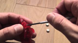 How to change Hexbug Aquabots batteries [upl. by Acemat77]