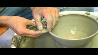 Atelier ArTgile  Poterie  DEMOtournage dun grand bol [upl. by Emlynne]